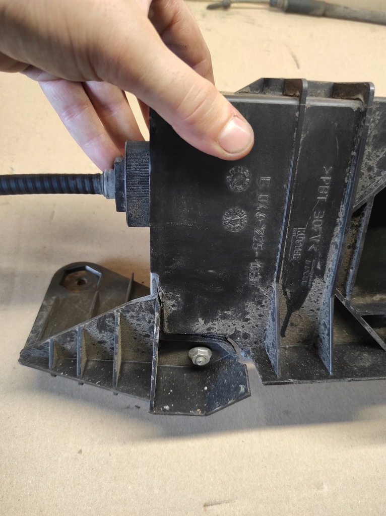 фото №7, Тормоз ручной электрический renault scenic ii 360105651r