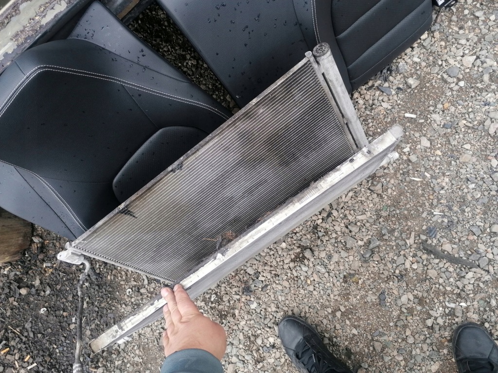 Mercedes x253 glc рестайлінг  радіатор води кондиціонер 2.0cdi Оригінал