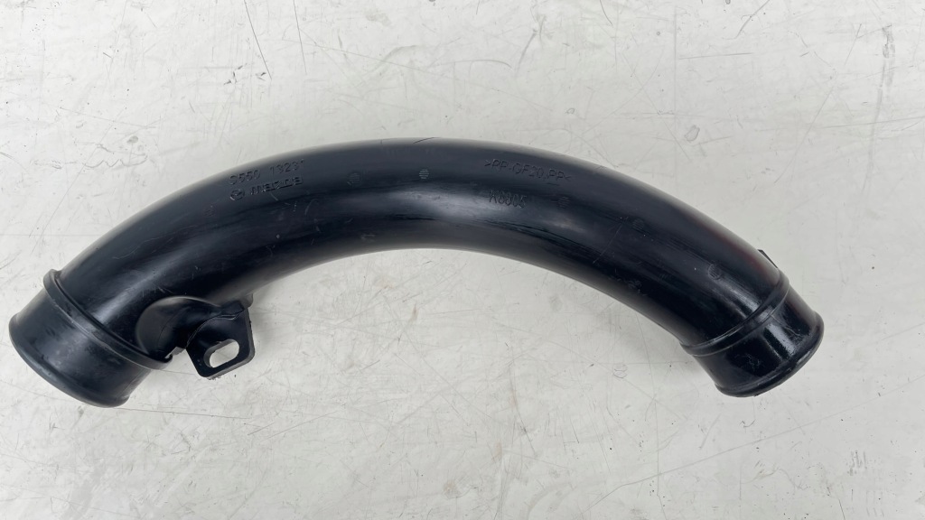 фото №1, Mazda оригинальный номер mazda cx3 2.2 труба шланг воздухозаборник воздуха s550-13231