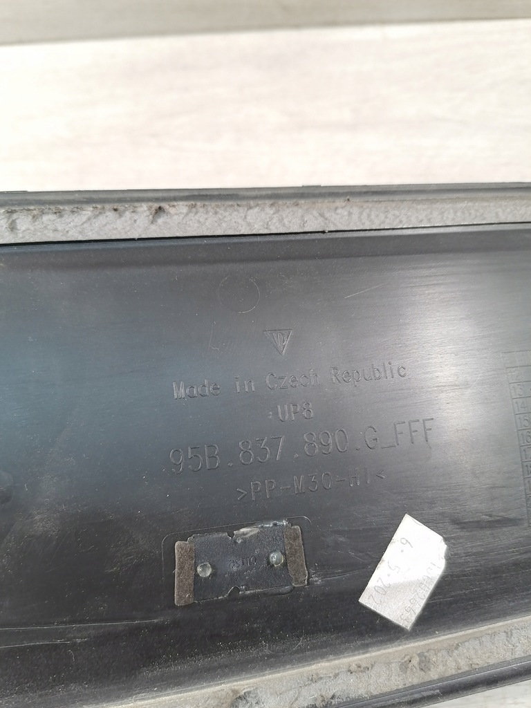 фото №10, Macan молдинг дверь правый перед 95b837890g