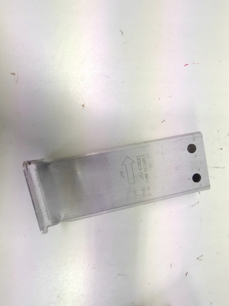 Отбойник зона деформации балка нижний бампера tesla model 3 2017- 1109193-00-c Киев