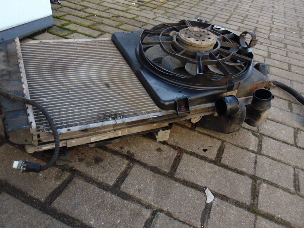 Радиатор воды кондиционера вентилятор opel astra 3 h рестайлинг  1.7cdti европа Цена