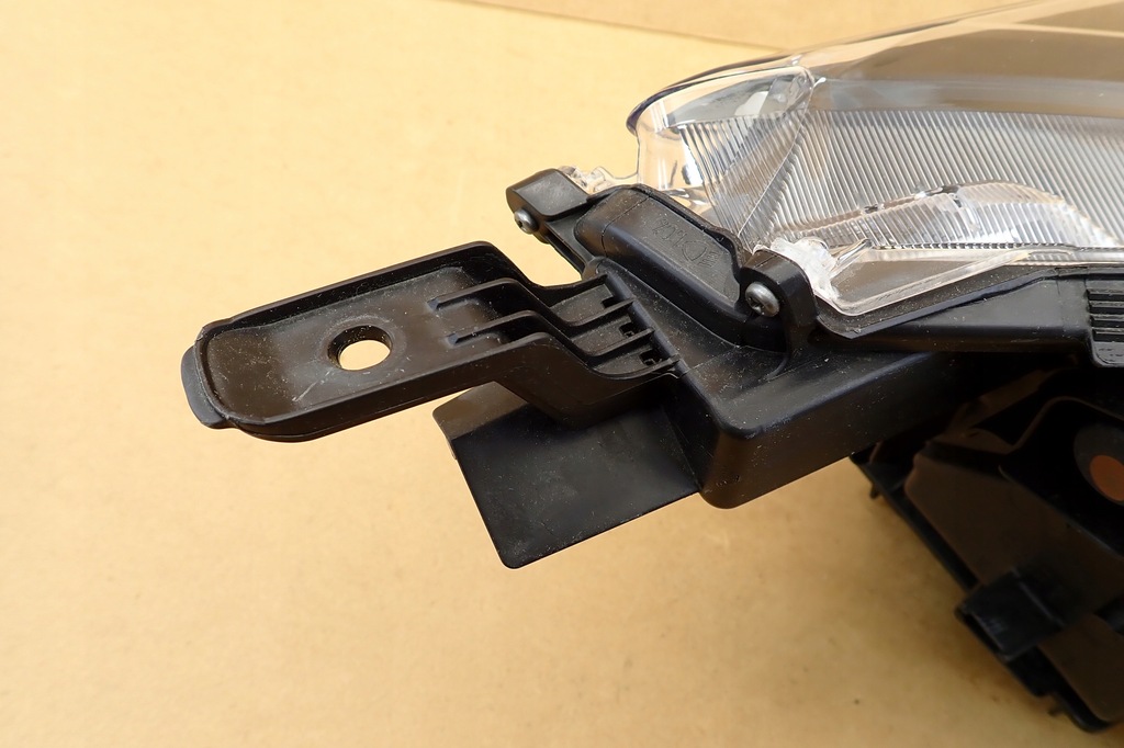 фото №10, Toyota yaris cross лампа левая левый перед full led koito 0d-312