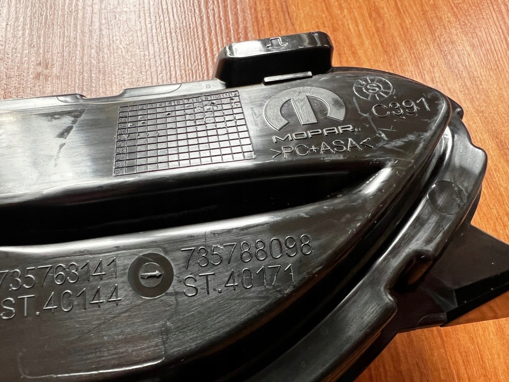 фото №10, Fiat 600e 600 hybrid ii 2023 решётка средняя передняя бампер nowa оригинал