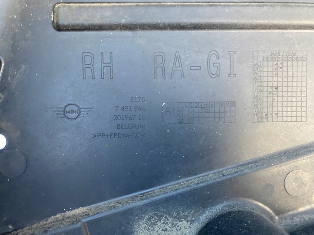 фото №4, Mini f56 lci захист підвіска правий задня 7491966 електрик 2021 rok cooper s