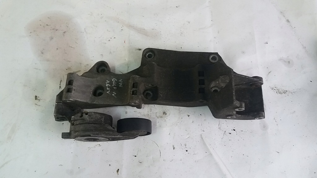 фото №1, Audi a3 8l кронштейн генератора 1.6 8v 06a903143p