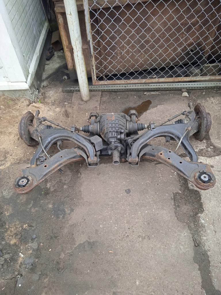 фото №1, Opel omega b 2.2 підрамник підрамник tył+dyferencjał