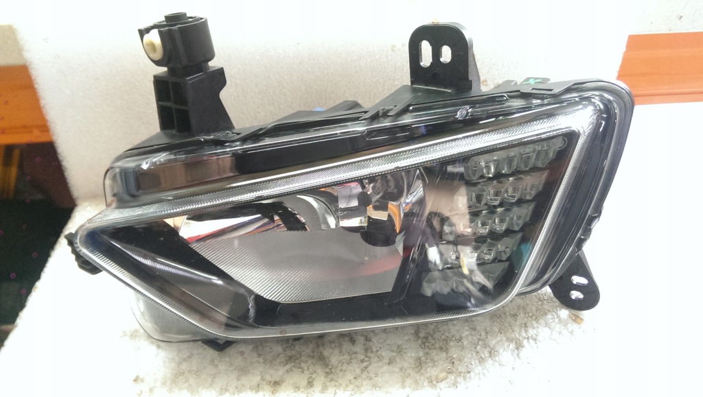 Купить Фара противотуманная перед p volkswagen оригинальный номер 2g0941662