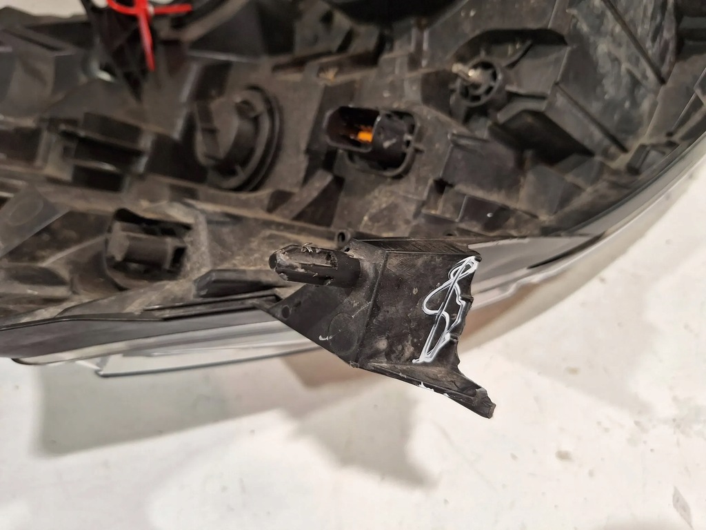 фото №10, Лампа перед ліва 260605173r renault trafic iii 14-