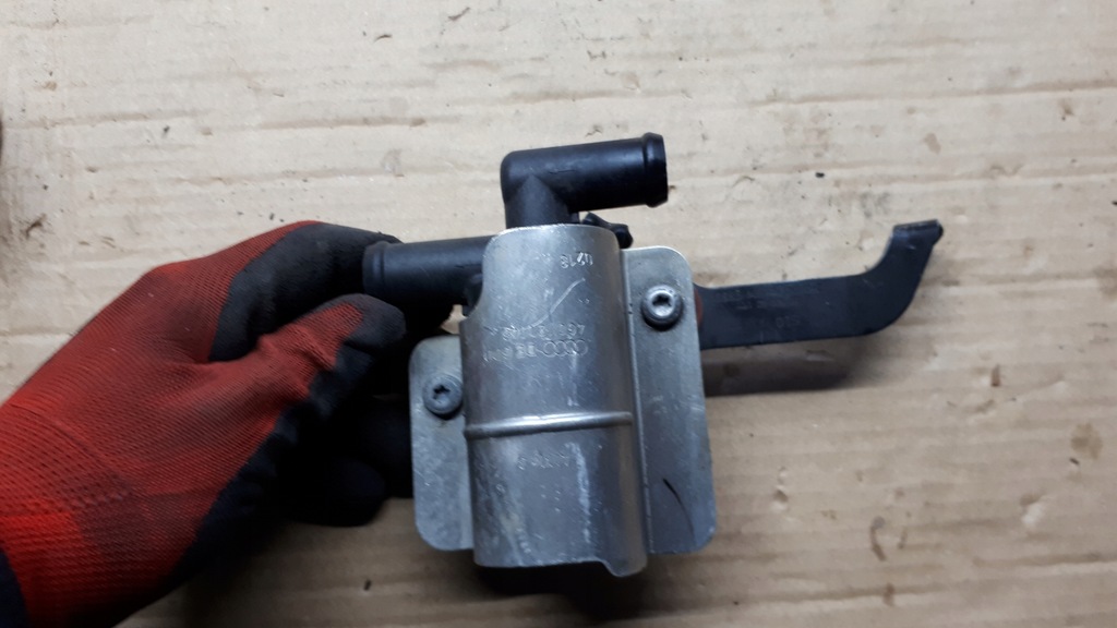 фото №1, S6 c7 a6 4g клапан электромагнитный 4h0121671b a7