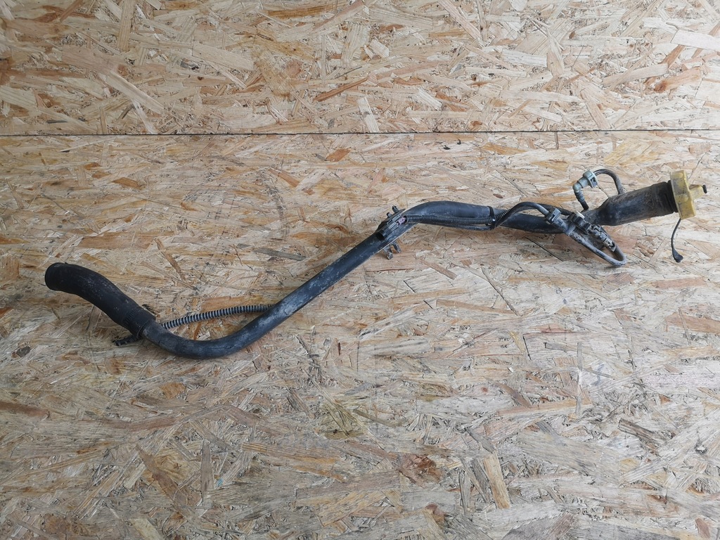 фото №1, Dodge grand caravan труба заливної пального