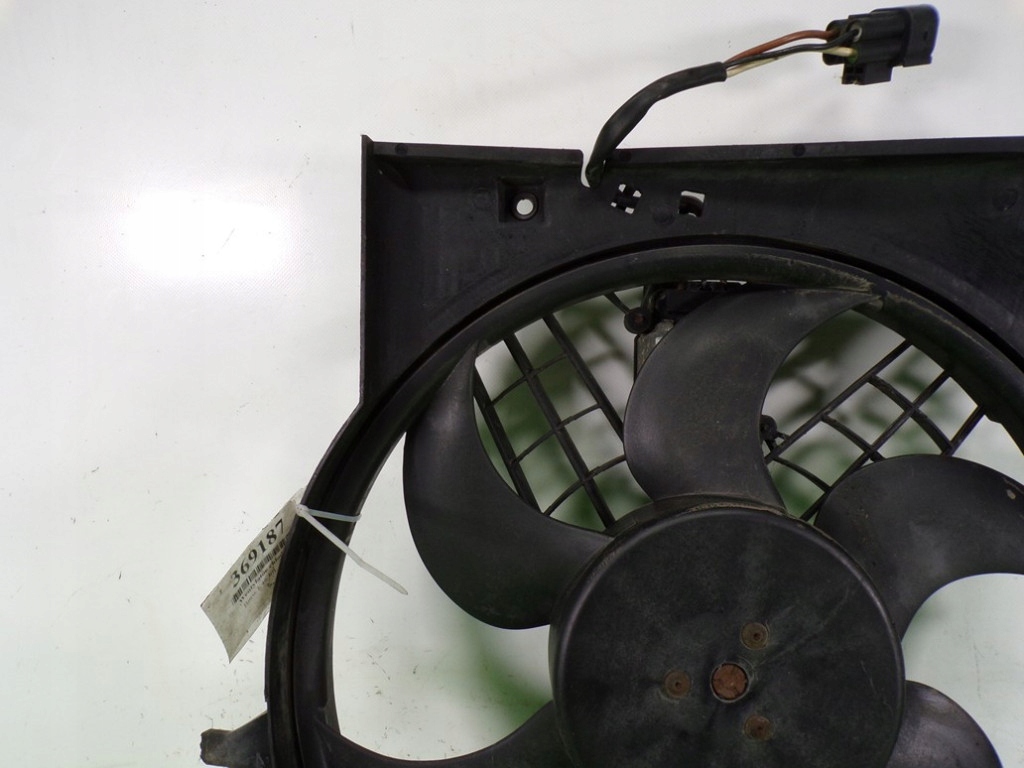 Bmw e46 рестайлінг  2.0 дизель 150 km вентилятор радіатора в Україні