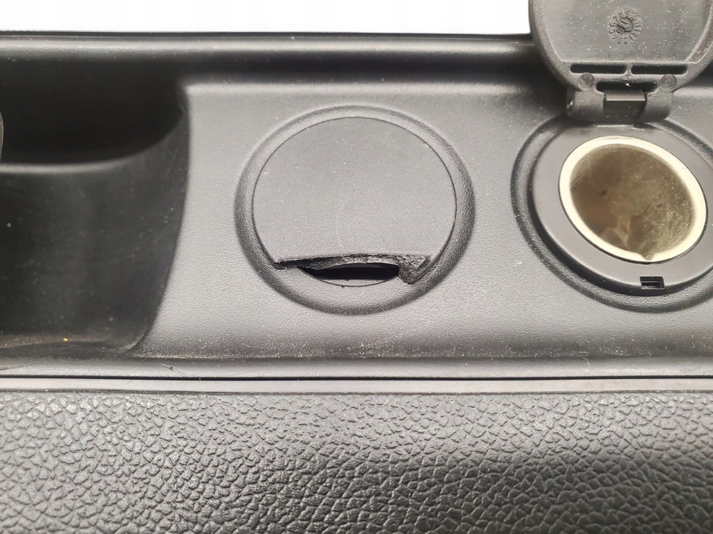 фото №8, Alfa romeo stelvio 156122900 задняя сторона левая элементы крепёжные