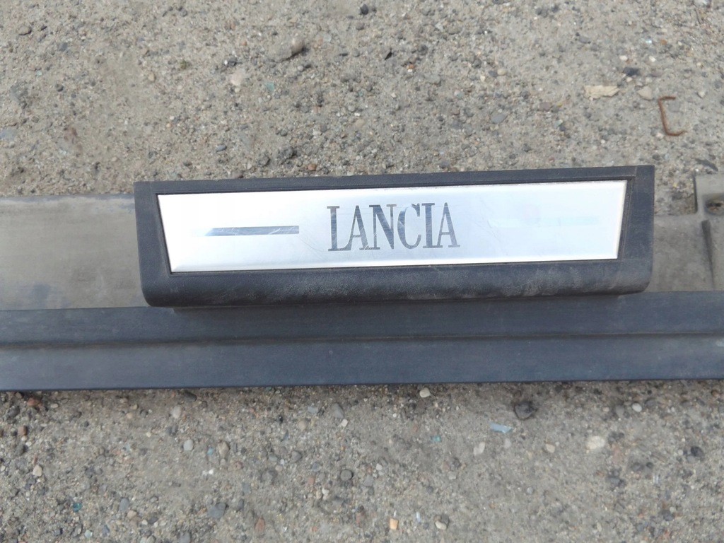 фото №2, Delta iii молдинг порог левая