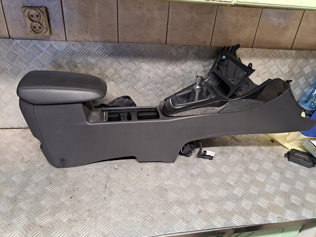 фото №7, Ford focus mk3 lift підлокітник