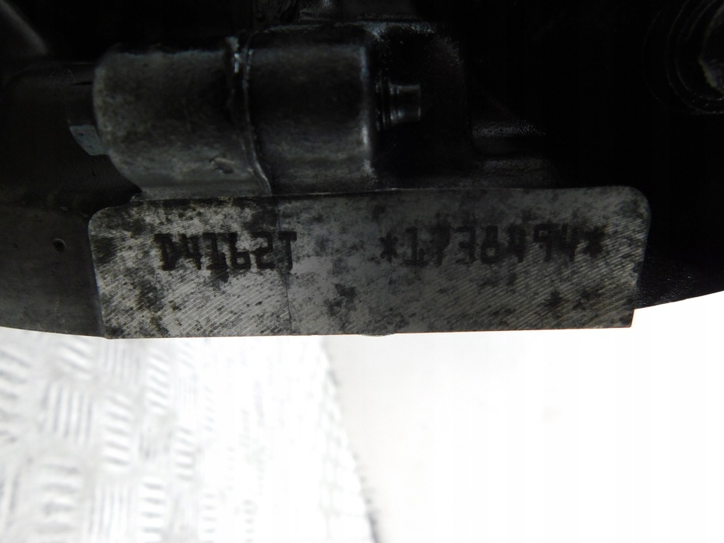 фото №9, Блок wał коленчатый поршень dół двигатель - volvo s40 ii v50 c30 1.6d d2 e-hdi 114km