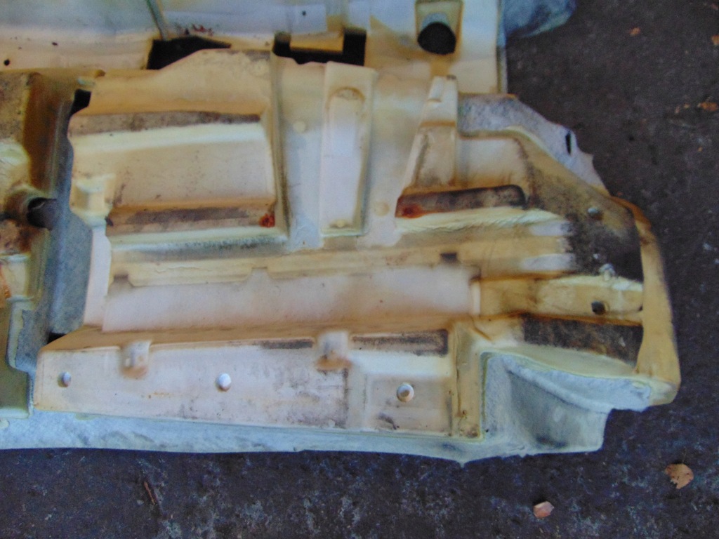 фото №10, Mercedes slk i r170 170 w170 96- коврик обшивка пол 1706800940 eu