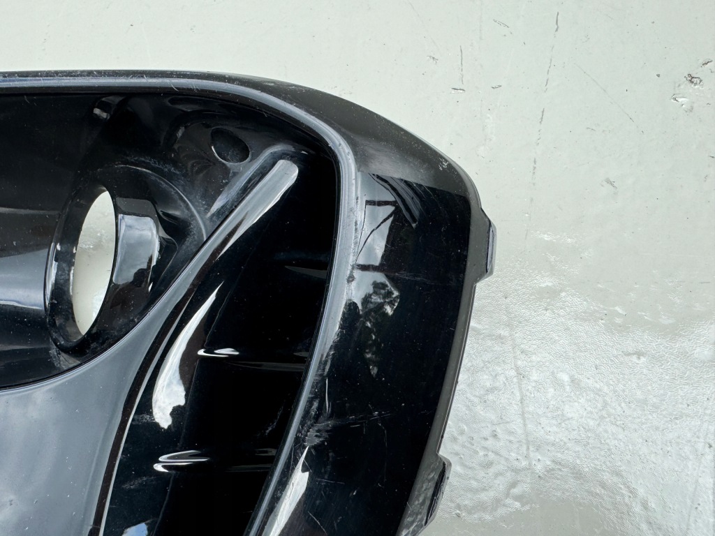 Hyundai i30 3 3 рестайлінг  20r- решітка бампера перед передня права Доставка