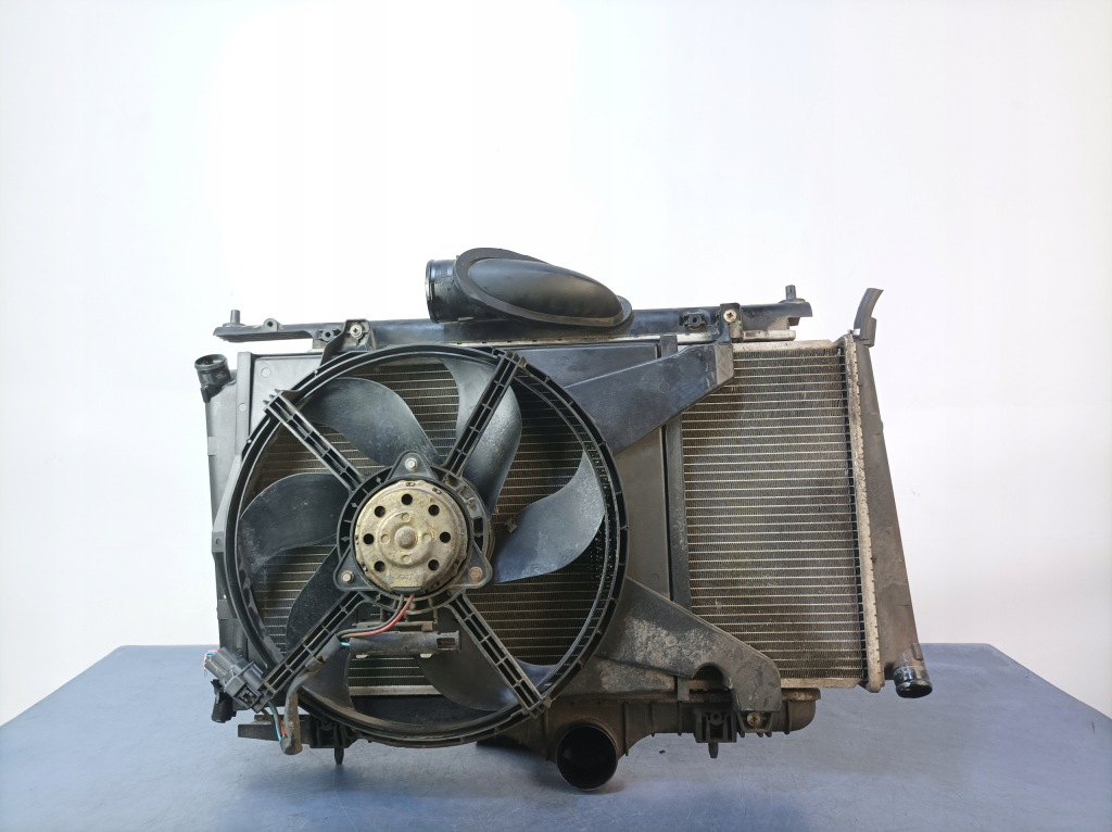 Volvo s40/v40 1 1.9d 115 km радіатор води Оригінал