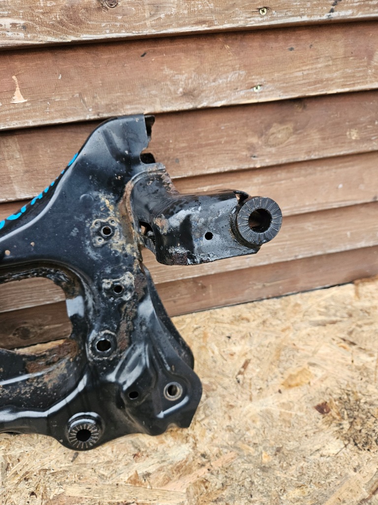 фото №9, Підрамник балка підрамник перед skoda octavia iii 5e0