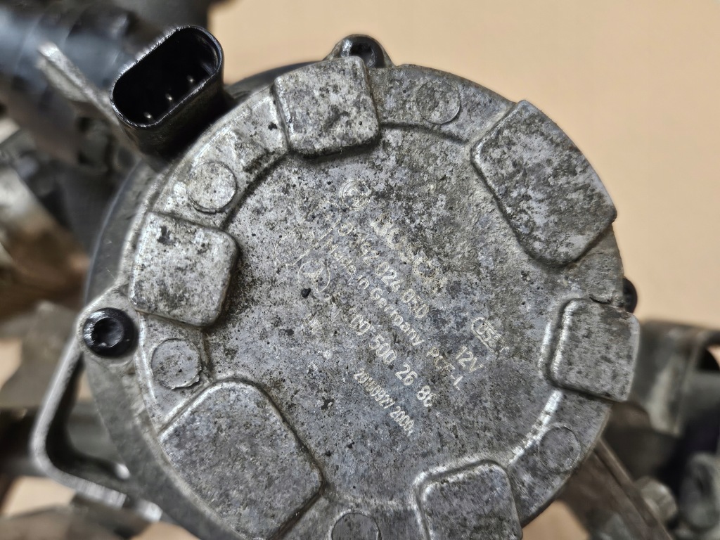 Купить Испаритель радиатор насос воды шланги mercedes c350e w205 гибрид комплект !!!