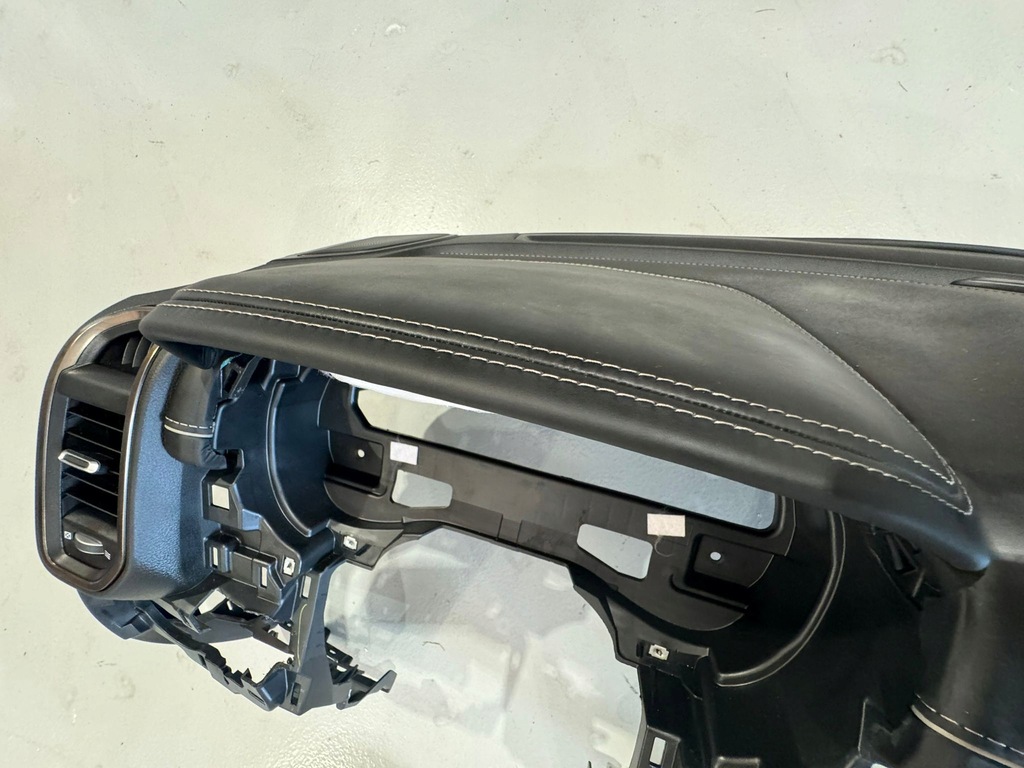 фото №5, Dodge ram v 1500 консоль приборная панель подушка безопасности подушки безопасности ремни limited белый nić кожа