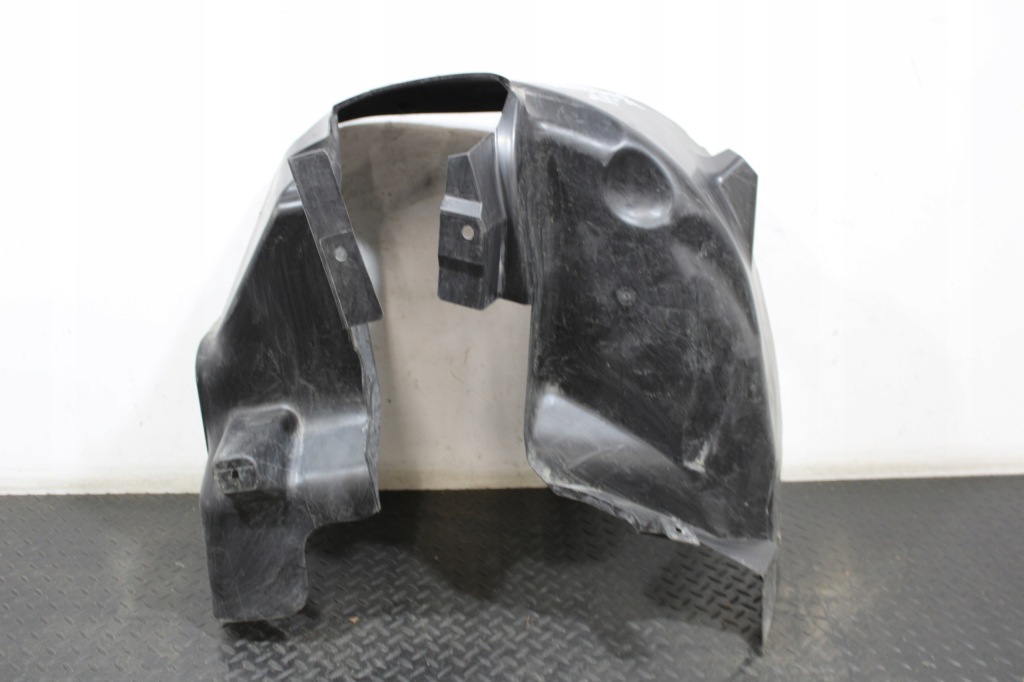 Купить Подкрылок левый задний  jeep renegade рестайлинг  52077644