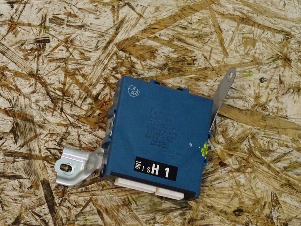 фото №1, Lexus is 250 модуль датчик парковки 89940-53080