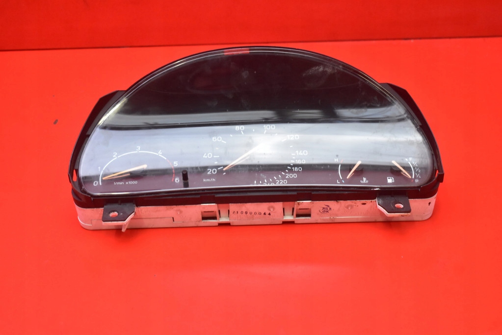 Панель приборы европа  5373188 saab 9-3 93 1 1 2.2 did 125 km 98-02 в Украине