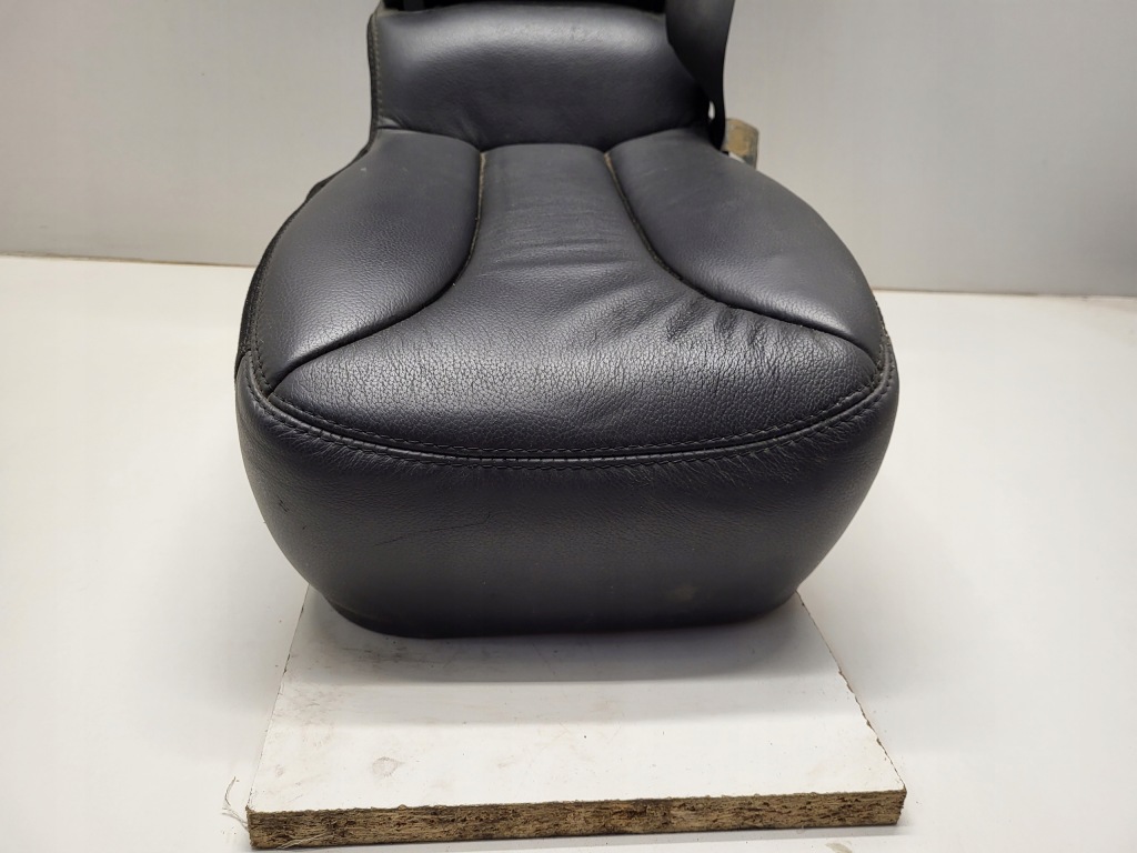 Сидіння середній задній mercedes w251 r klasa в Україні