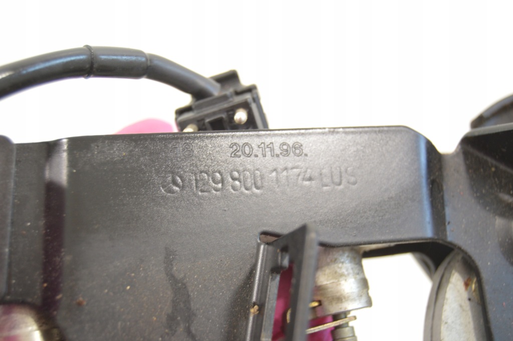 Замок крыша амортизаторы задний  правый mercedes r129 sl 1298001174 в Украине