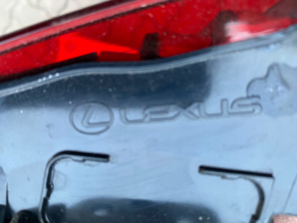 Lexus es 300 18- фара задняя правый  led европа Недорого