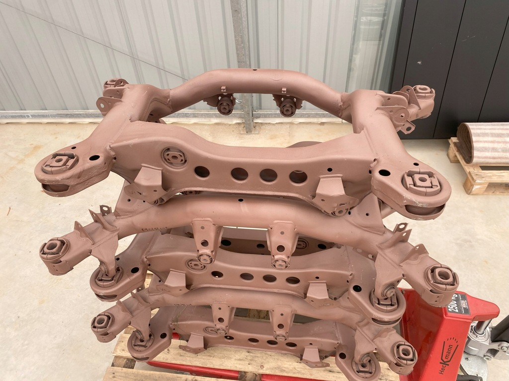 фото №8, Bmw e90 e91 e92 e93 e81 e87 e88 балка задня підрамник wypiaskowane + okrętówka