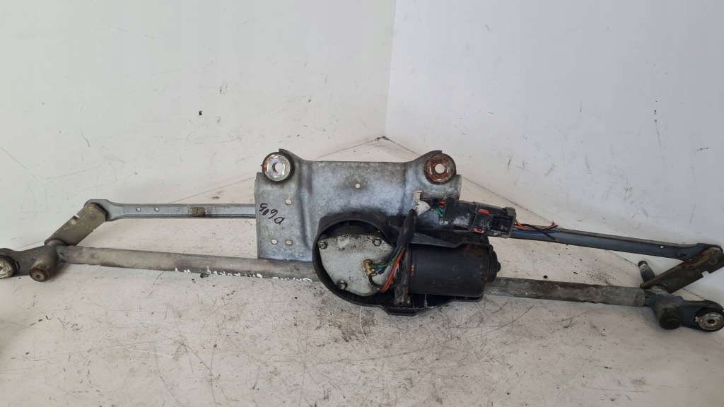 Механізм двірник перед jeep grand cherokee 2 wj 53671137 європа в Україні