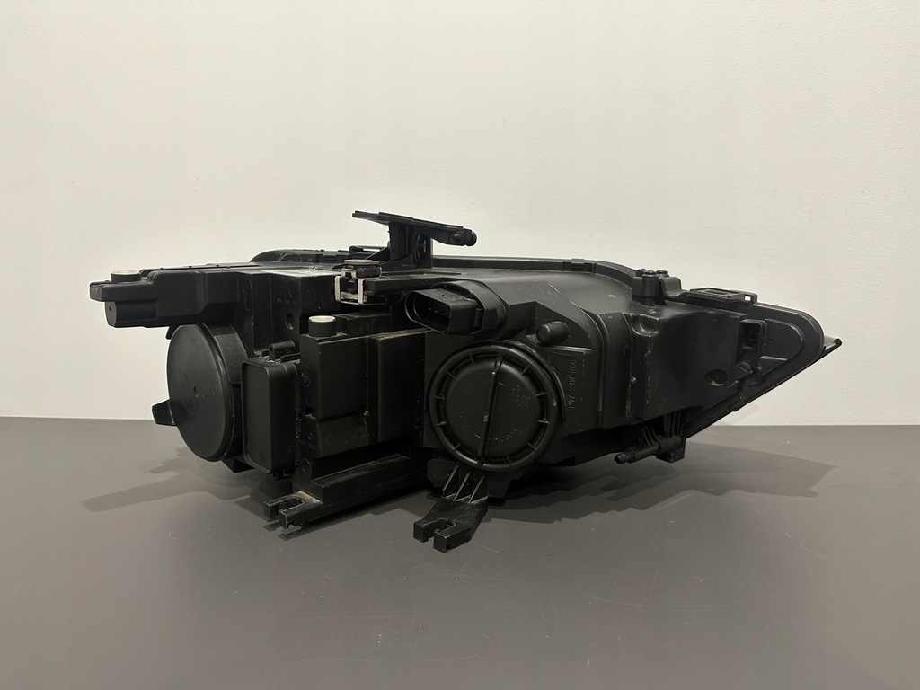 фото №8, Audi a4 b8 lift лампа левая обычная 8k0941003ab