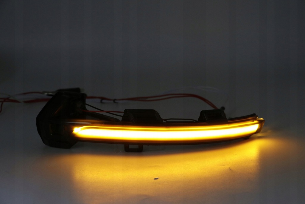 фото №15, Динамические поворотники зеркал vw arteon 3h7