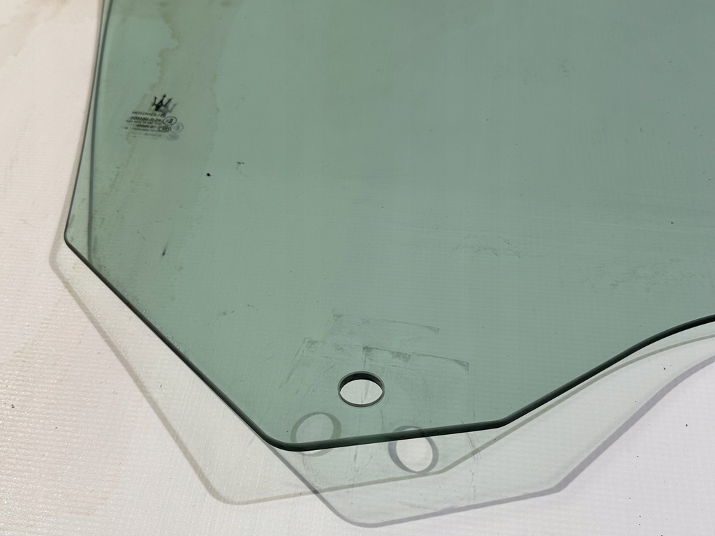 фото №7, Стекло боковая перед передняя дверь водителя левая maserati granturismo 2008+