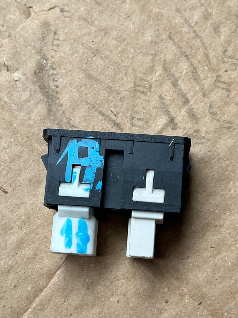 17 mini r56 r55 r57 r60 r61 разъём aux usb 9229242 Цена