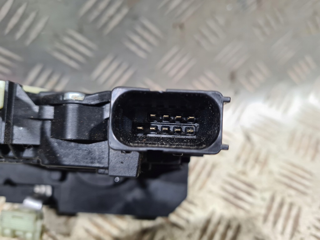 фото №4, Замок двері правий задній opel meriva b