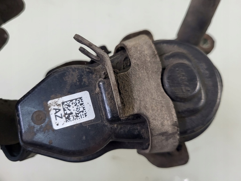 фото №11, Скоба супорт гальма лівий задня задній 2.0 d автоматична коробка передач bmw x3 f25