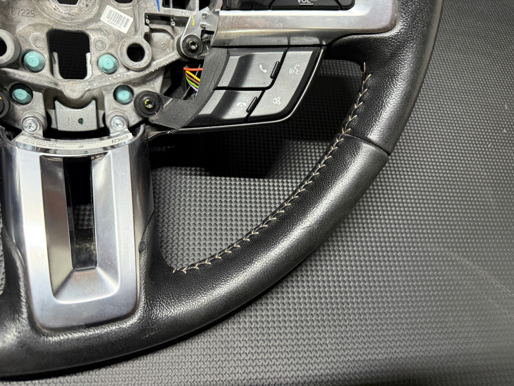 фото №10, Воздуховод многофункциональный ford mustang mk6 usa 2015- fr333600be35v0