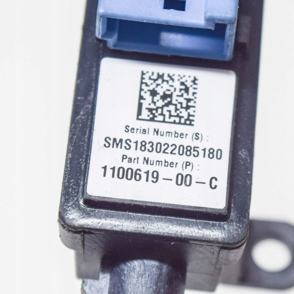 Tesla model 3 2019 правая сторона камера на крыле боковой Недорого