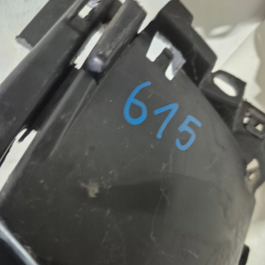 Vw touareg 3 3 18-23 низ  накладка спойлер бампера перед Київ