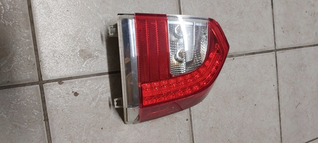 фото №1, Volvo v70 iii lift led 12- лампа задня задня права