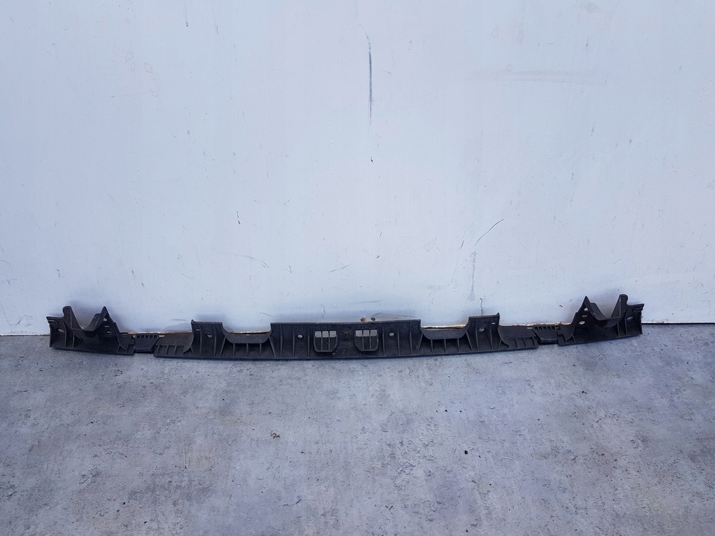 фото №1, Направляющая бампера задняя средний vw t5 7h0807723