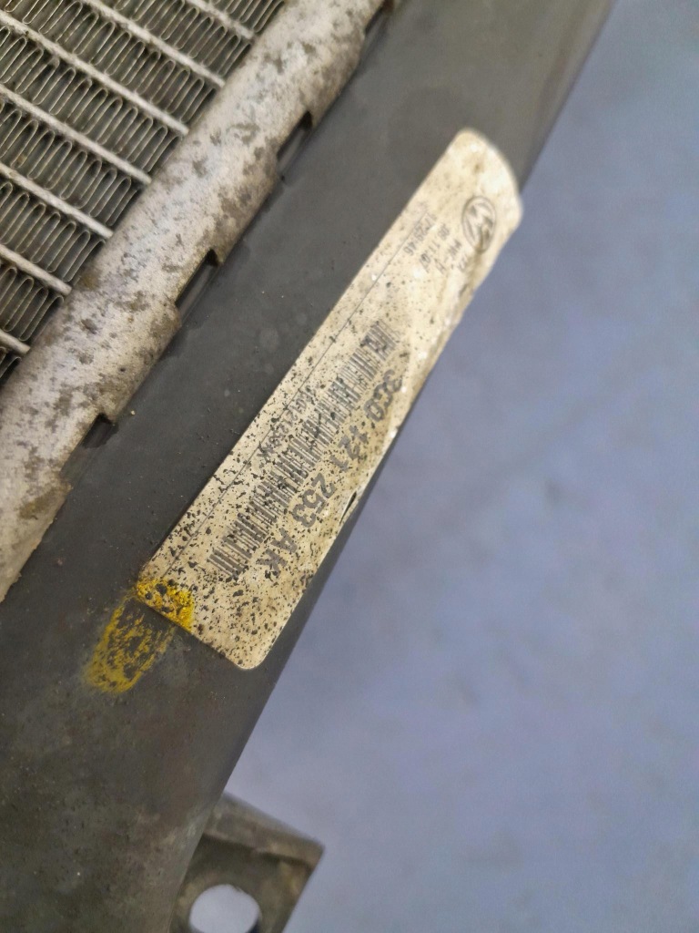 Vw passat b6 2.0 tdi радиатор воды 3c0121253ak в Украине