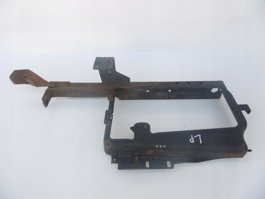 фото №7, Кронштейн кронштейн лампы левый renault magnum dxi