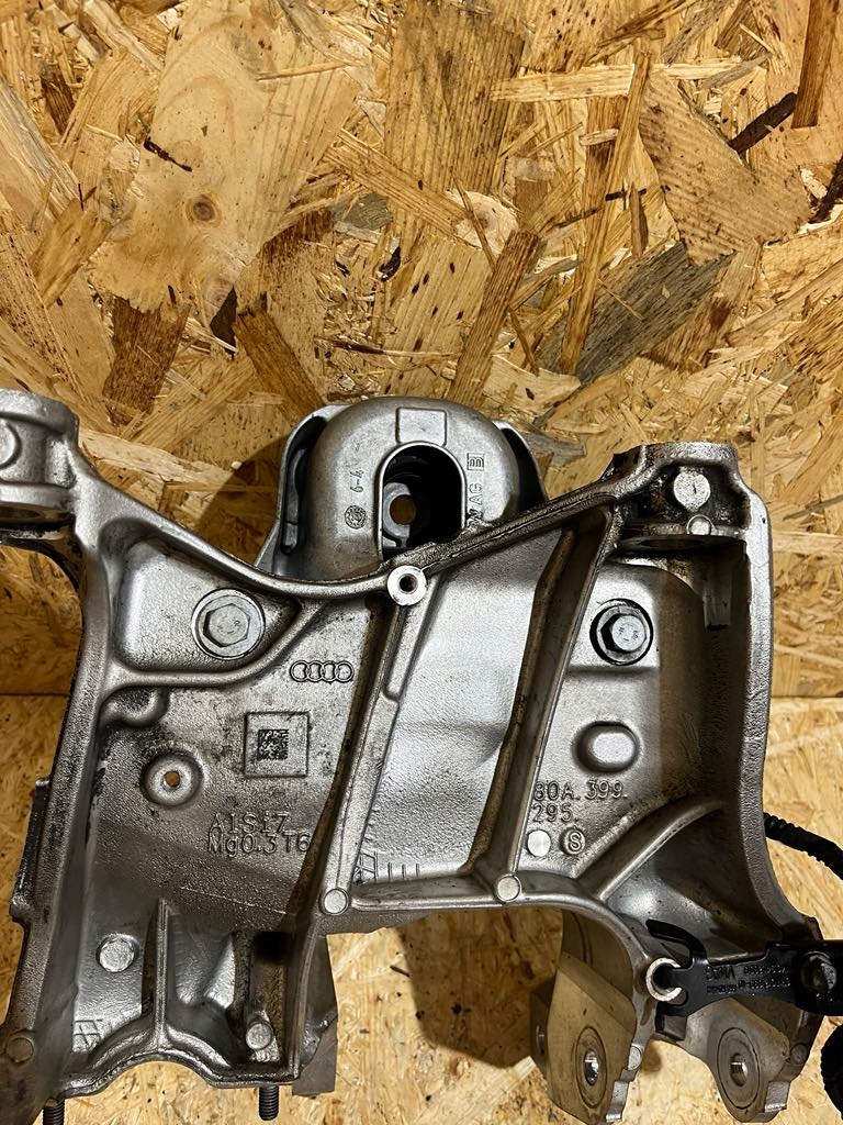 фото №10, Кронштейн кронштейн подушка двигуна a6 s6 c8 a7 4k 80a399295 4m0199371ff orygin