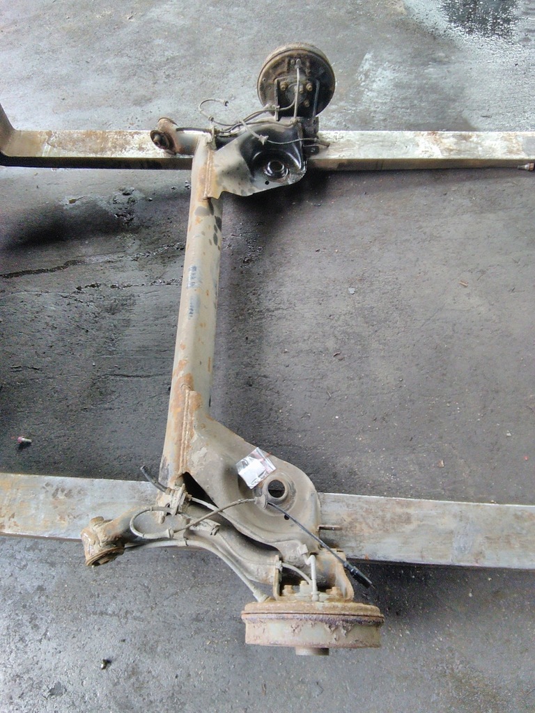 фото №1, Toyota aygo i oś балка подвеска задняя