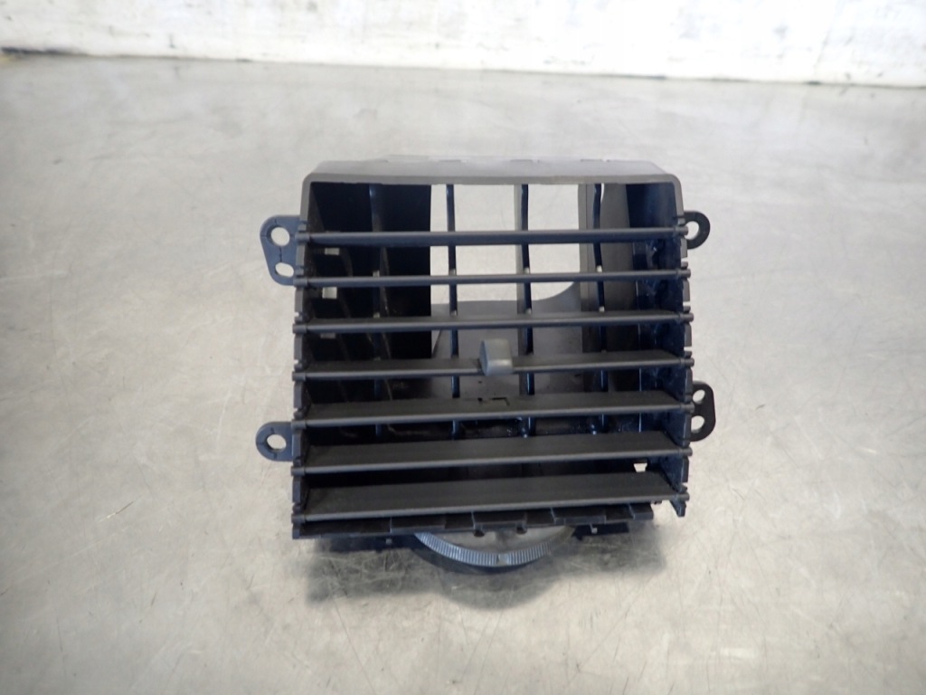 Купити Решітка обдув chrysler grand voyager v 2.8